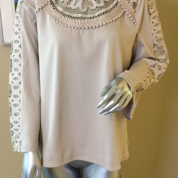 CHICO'S | Lace Cut-Out Tee SMOKEY TAUPE - Picture 8 of 13